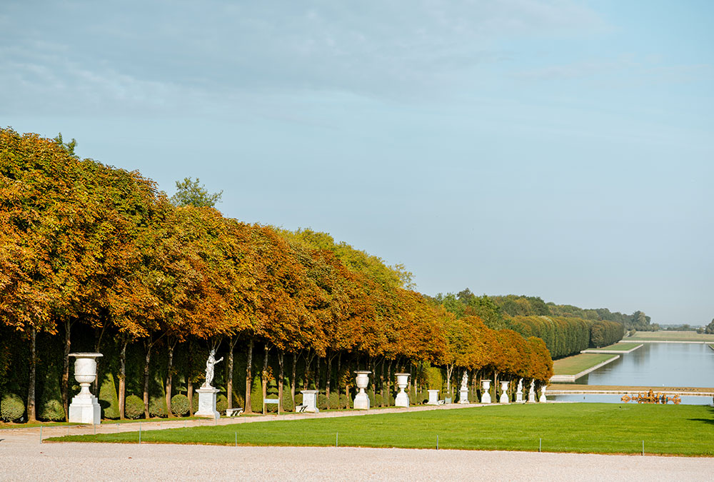 versailles-gardens-in-france-2023-11-27-05-18-20-utc